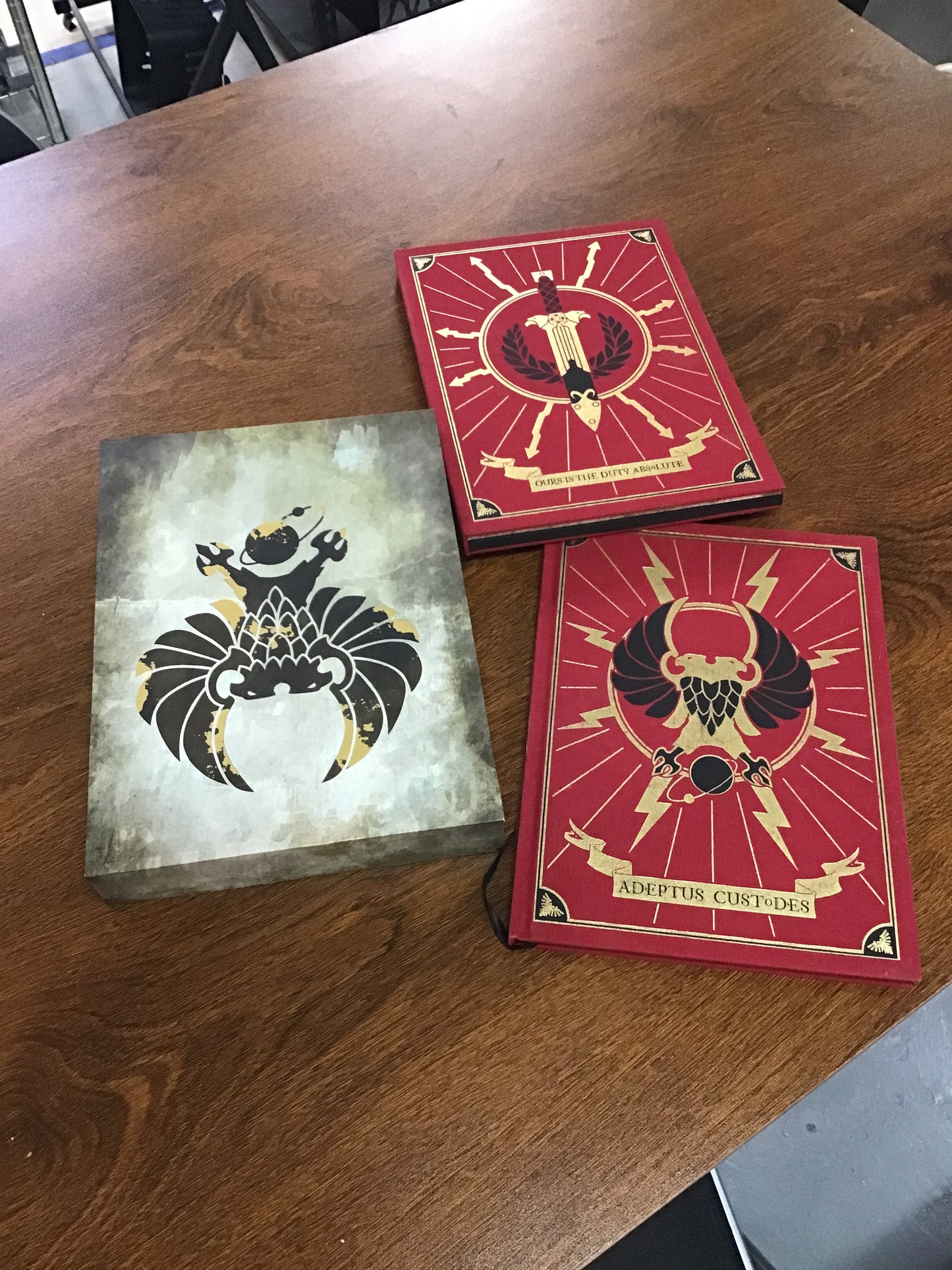 TSS0693 Adeptus Custodes Collectors Edition Codex