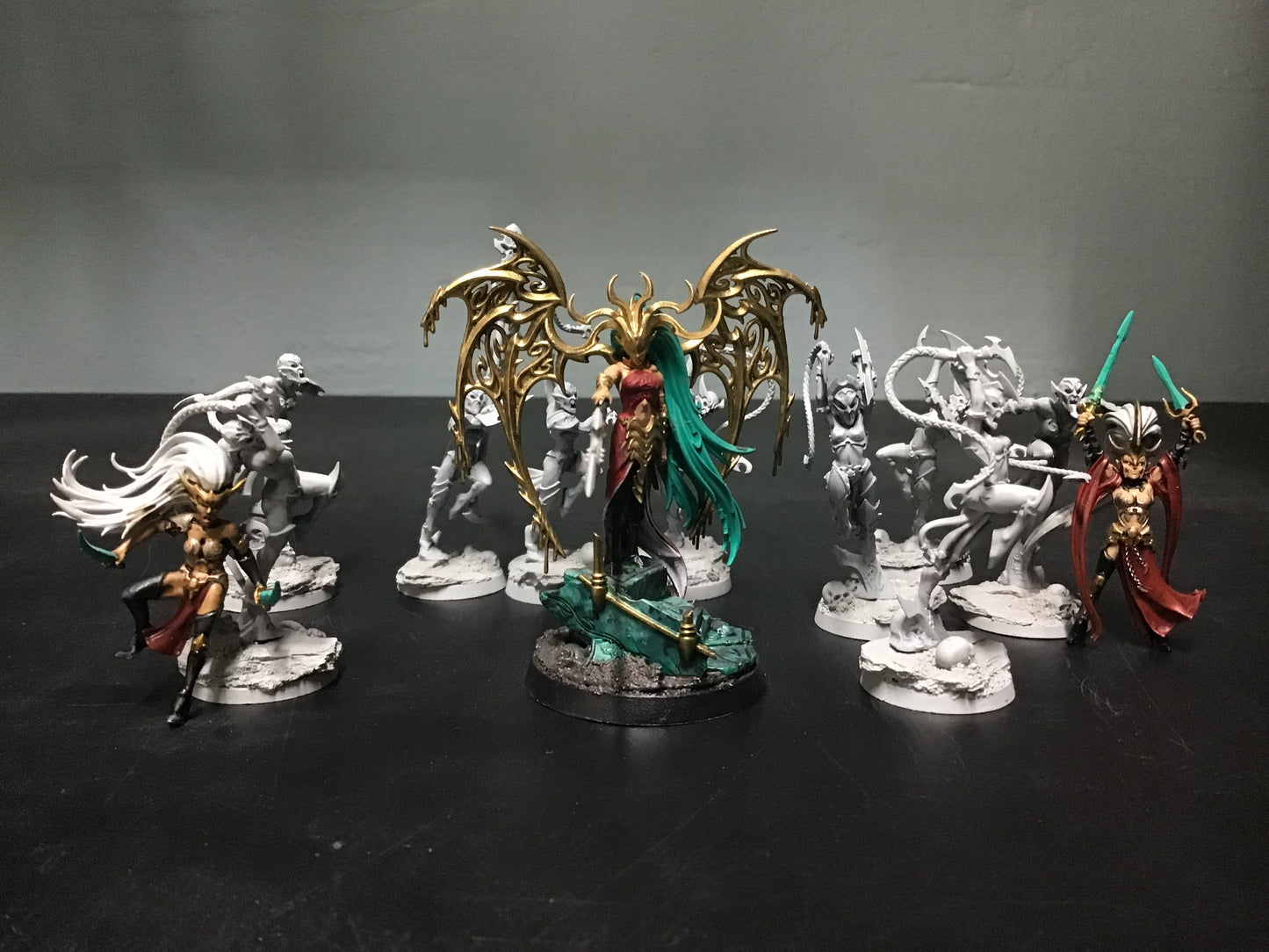 TSS0648 Daughters of Khaine +Daughters of Khaine Khinerai Heartrenders x 15