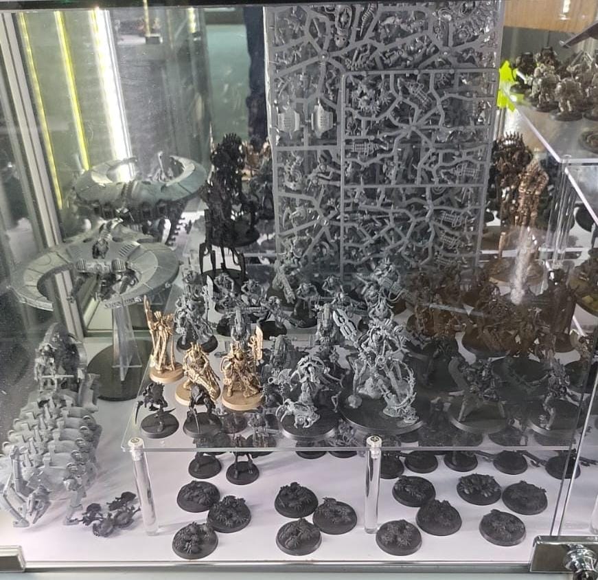 TSS0320 Necrons Army x 97 models